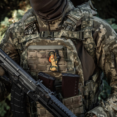M-Tac PVC antsiuvas „Tactical Girl" Pin-Up – 4,5 × 8,5 cm